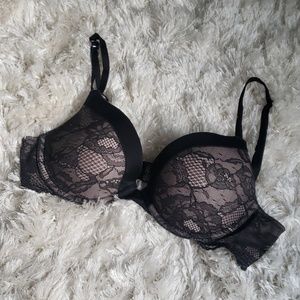 Victoria's Secret Gem Biofit Demi Uplift Bra